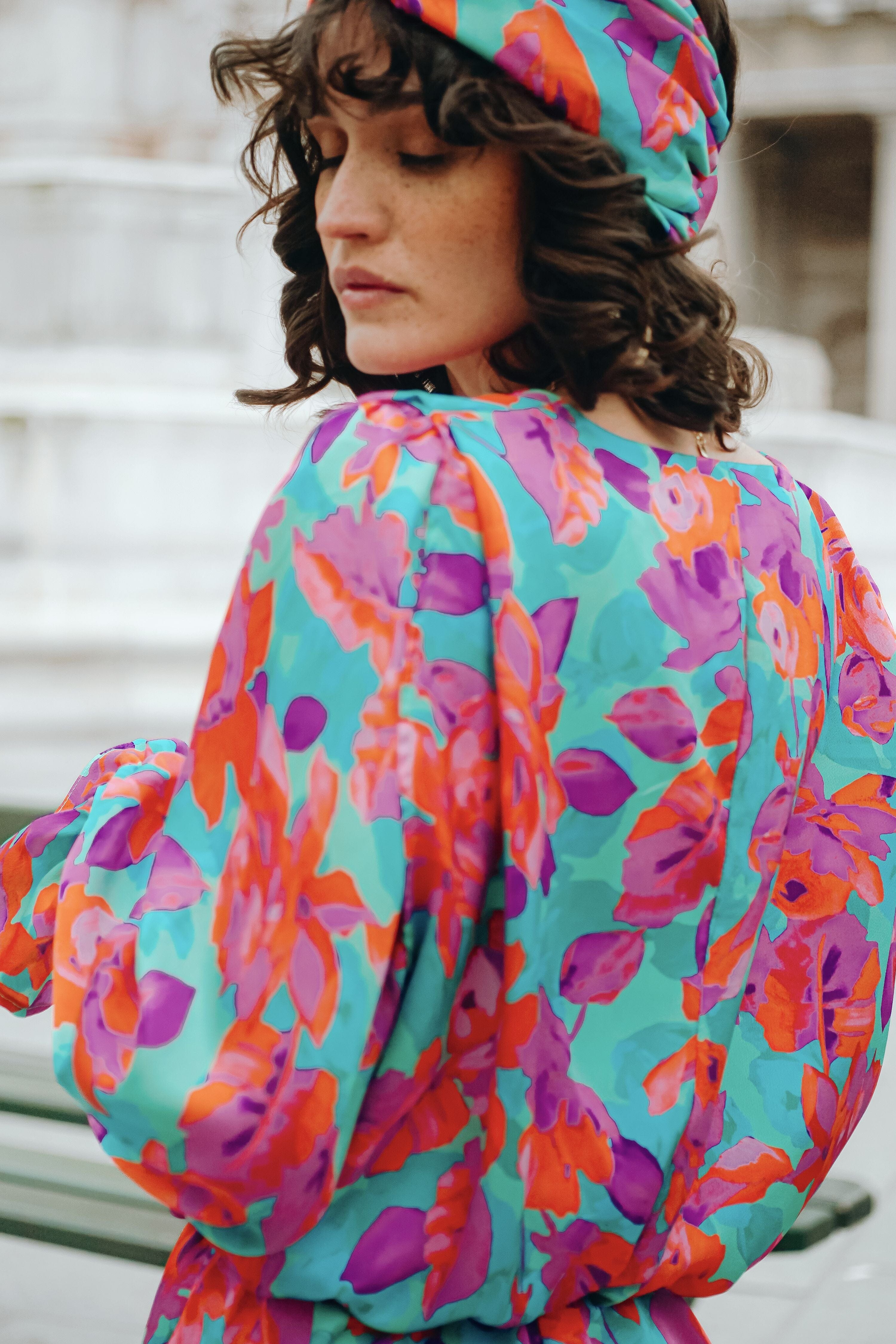LA ROBE FLEURIE COMMENT LA PORTER By Louise la-robe-fleurie-comment-la-porter-by-louise