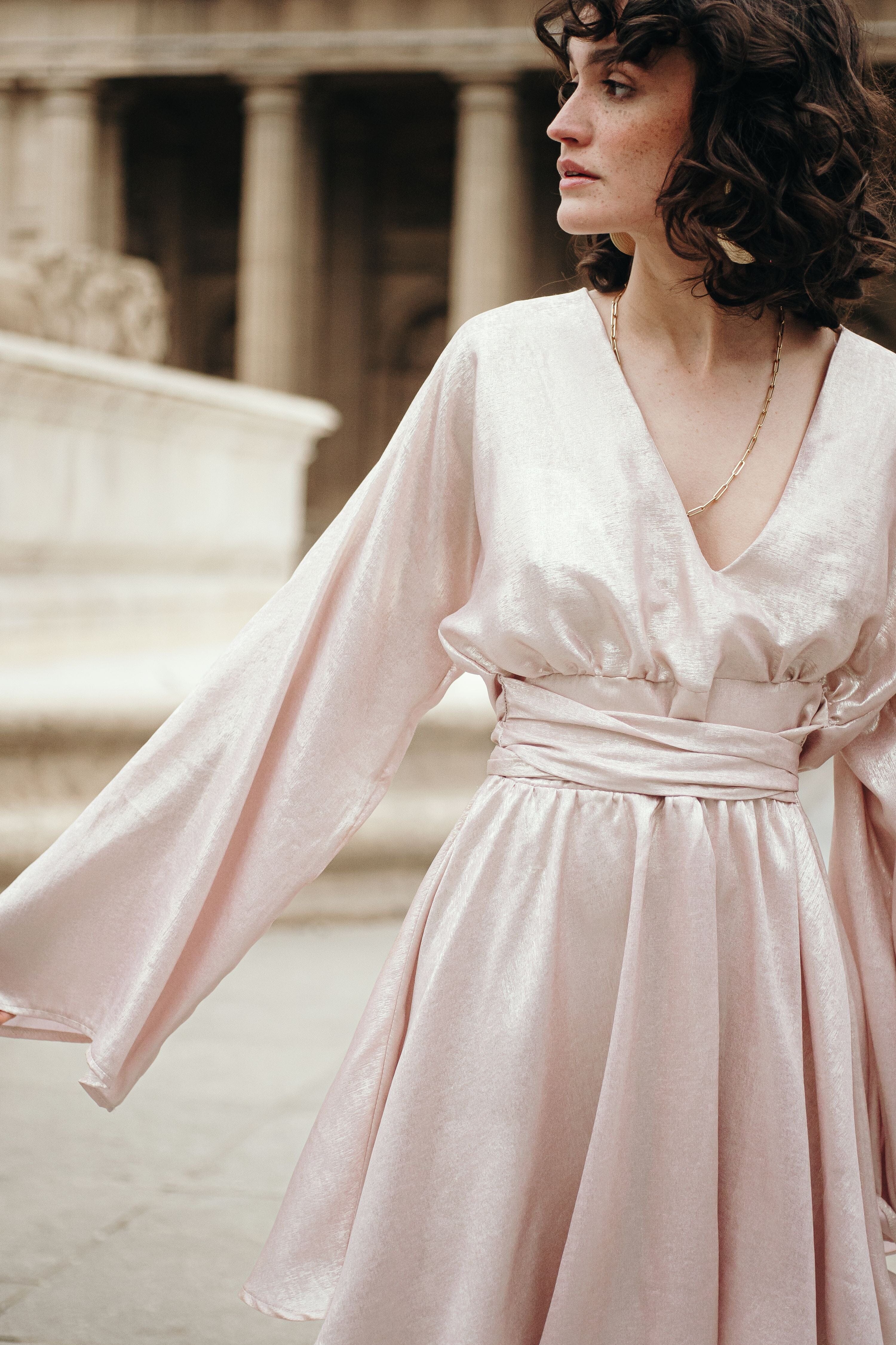 LA ROBE DE COCKTAIL : LE GUIDE COMPLET – By Louise